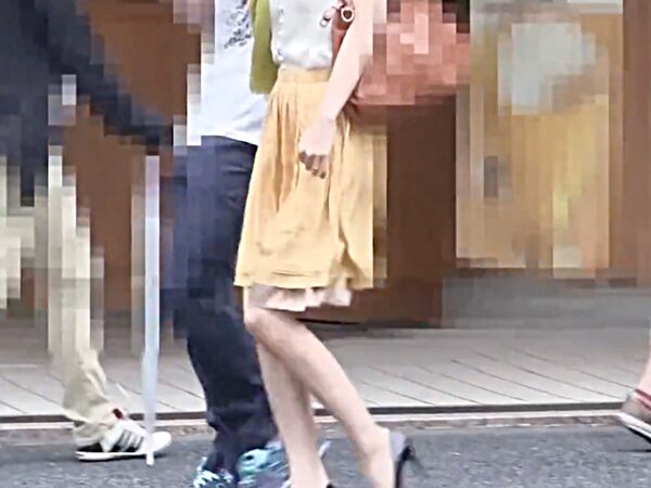 ☆三十路人妻ナンパ・連れ込みイタズラ・なし崩しハメ性交☆映画についてのアンケート協力するスレンダーくびれ巨乳奥様ですが…