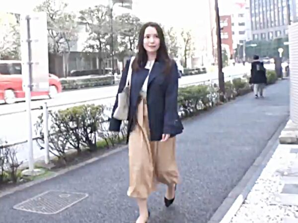 ◆三十路 浮気奥さん・中出しハメ性交・野々宮蘭◆夫はアメリカ人 31歳 国際結婚妻 文化とチンポの違いに悩みAV出演です